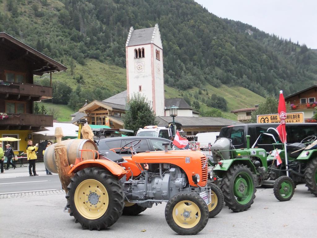 Apart-Pension Oberreiter Fusch an der Grossglocknerstrasse Buitenkant foto